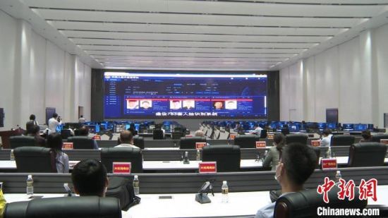 海南社會(huì)管理信息化平臺(tái)指揮大廳�！×质拷堋z