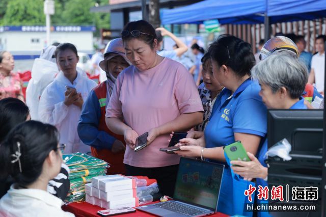 1026գ2023ʳƷȫ܆(dng)xʽǏV(chng)eD񱊬F(xin)(chng)˽ʳƷȫ֪R(sh)кrf(xi)(hu)D